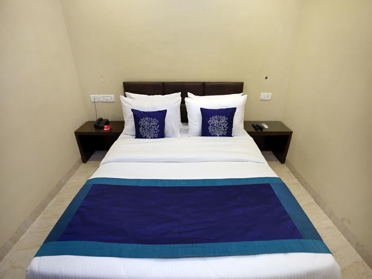 Capital O 9822 Hotel Seven Chandīgarh Extérieur photo